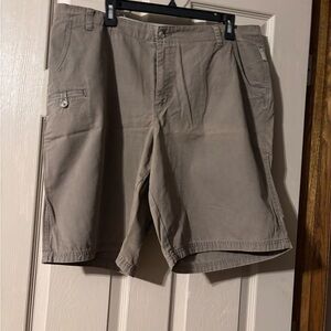 Columbia Women’s tan shorts